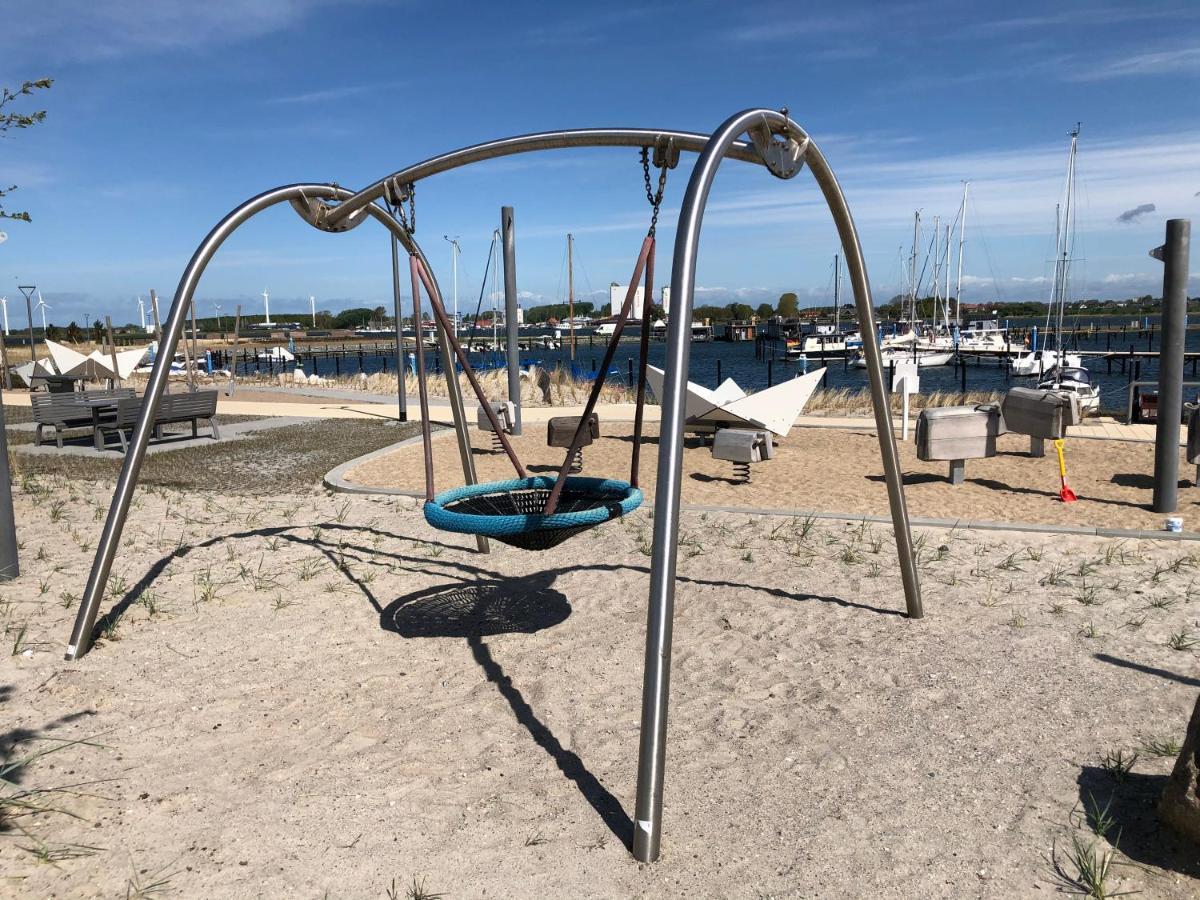 2Zi-Ferienwohnung am Südstrand mit eigenem Parkplatz perfekt für Familie Burgtiefe auf Fehmarn Exterior foto